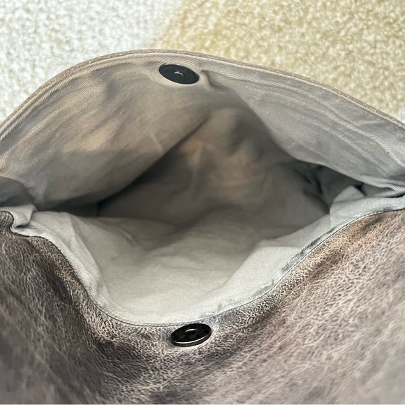 Bed Stu convertible back pack into cross body leather purse - Picture 3 of 8